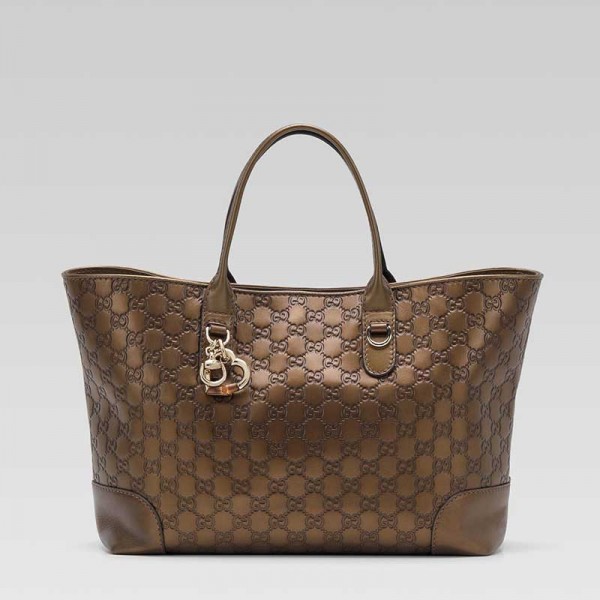 ShopHubUSA: Gucci Outlet Sale - direct from US outlet at San Marcos, USA