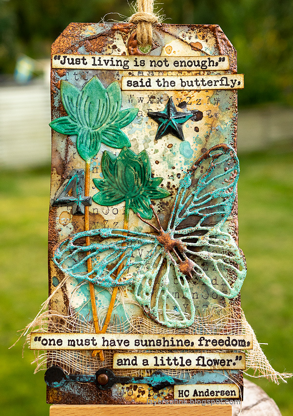 Layers of ink - Grungy Tag Tutorial by Anna-Karin Evaldsson. Layers of ink - Grungy Tag Tutorial by Anna-Karin Evaldsson.