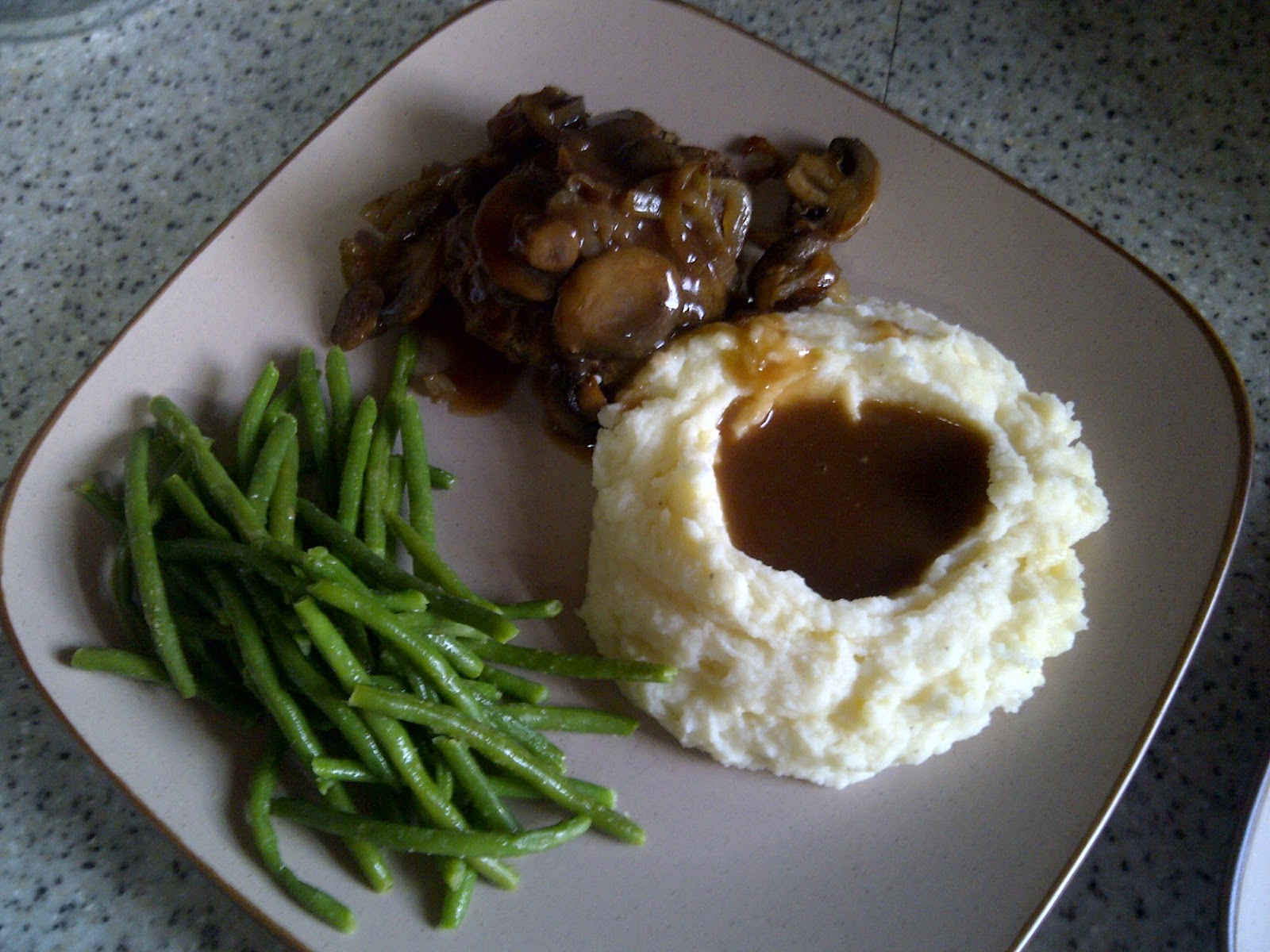 Kara's Dinners Hamburger Patty w/ Mushrooms and Onion Gravy