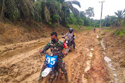 Perjuangan Babinsa dan Bhabinkamtibmas Birem Bayeun, Terobos Jalan Berlumpur Demi Sampai Desa Binaan