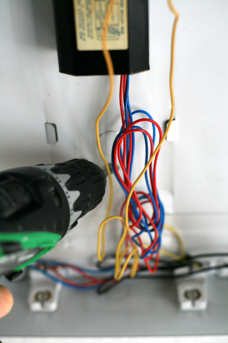 How to replace a fluorescent light with an LED flush mount kitchen