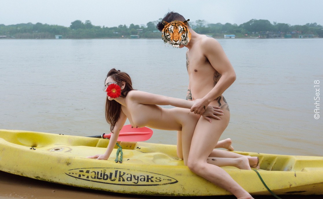 Đụ em dưới gốc sung em kêu sướng 10 AnhSex18 - Hình sex Đụ em dưới gốc sung