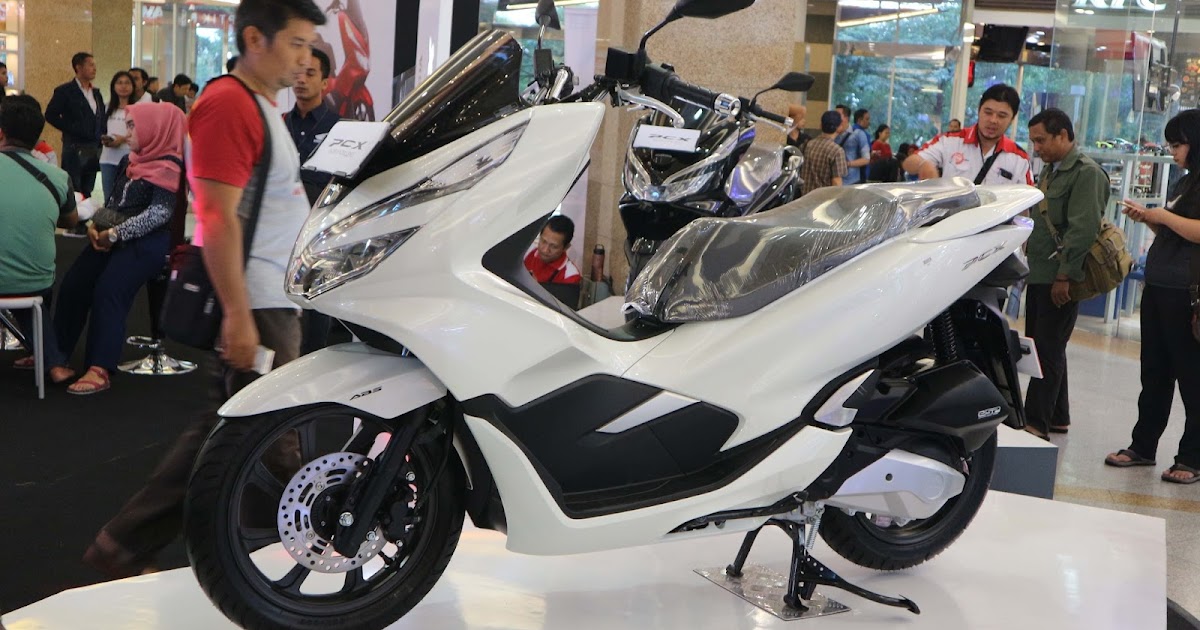 Скутер Honda PCX В Тайланде