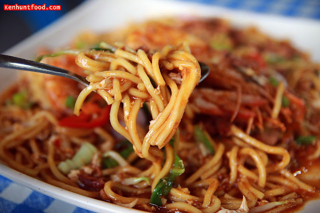 Ken Hunts Food Warung Tok Mat Mee Udang @ Tanjung Bungah, Penang.