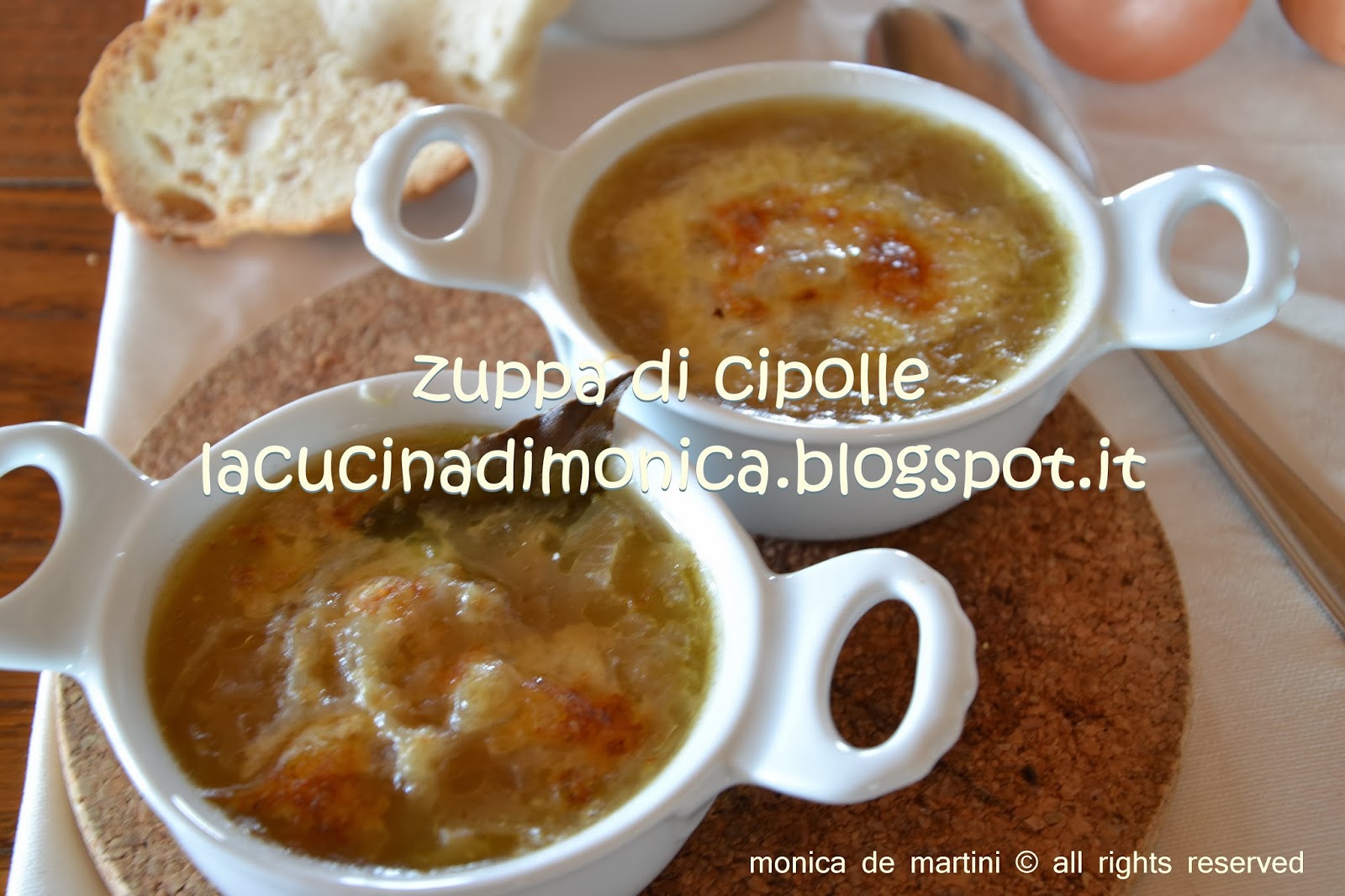 zuppa di cipolle o soupe à l'oignon
