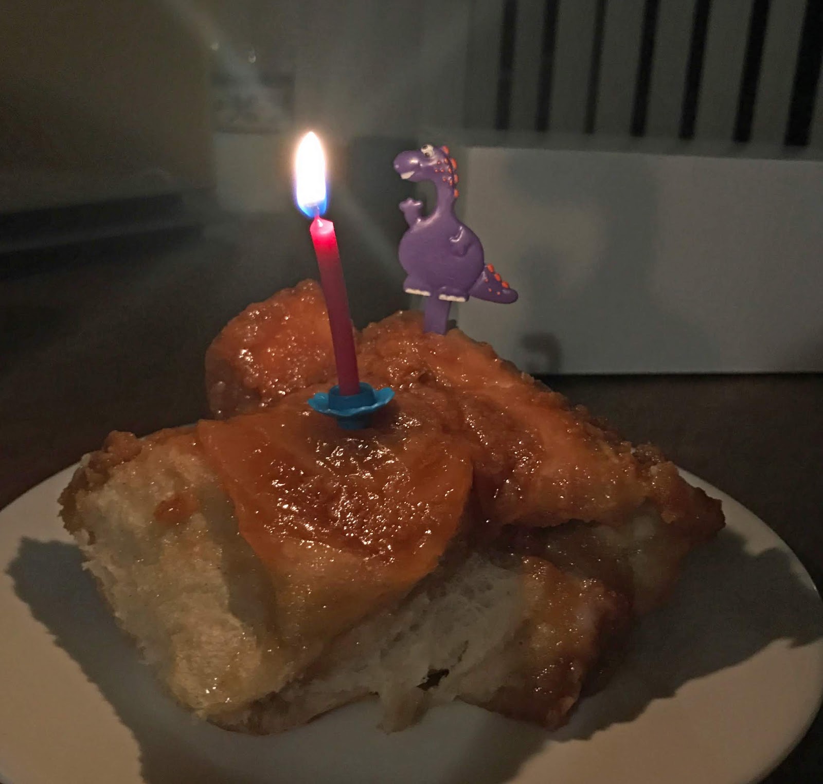 [Minnesota Clearwater] Nelson Bros Ginormous Caramel Rolls and