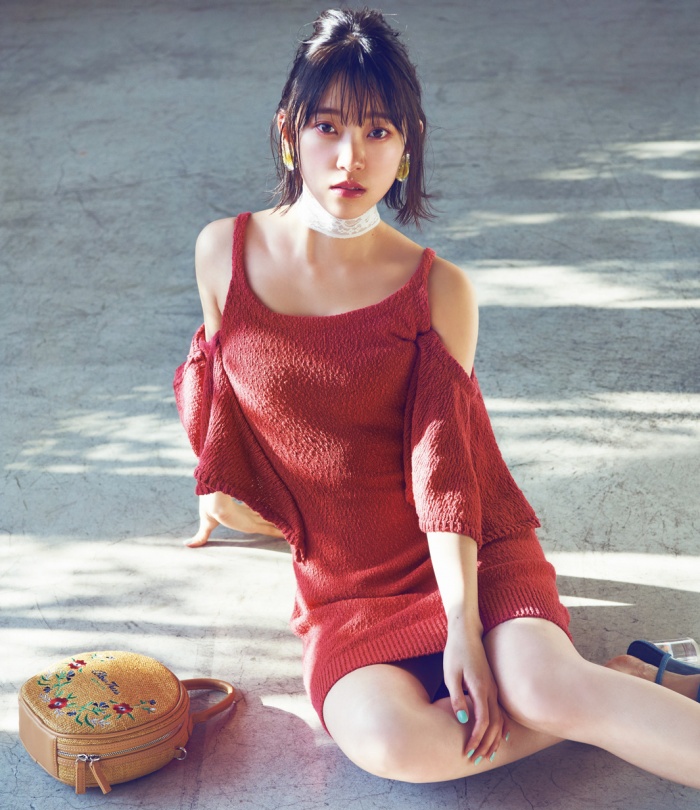 Nao Kanzaki and a few friends: Nogizaka46: 2017 Magazine scans #59 and ...