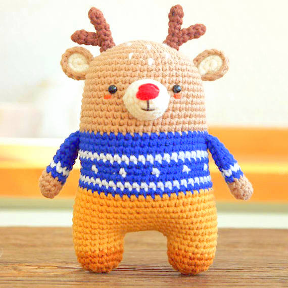 Amigurumi reindeer crochet pattern