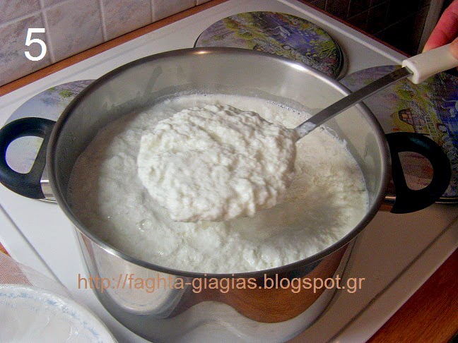 Τα φαγητά της γιαγιάς - Τυρί φτιαγμένο με λεμόνι Τα φαγητά της γιαγιάς - Τυρί φτιαγμένο με λεμόνι