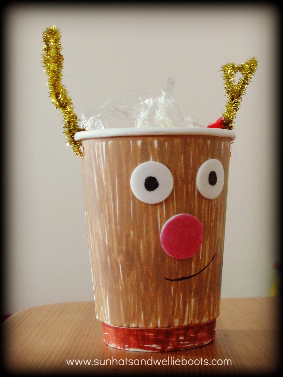Sun Hats & Wellie Boots: Paper Cup Reindeers