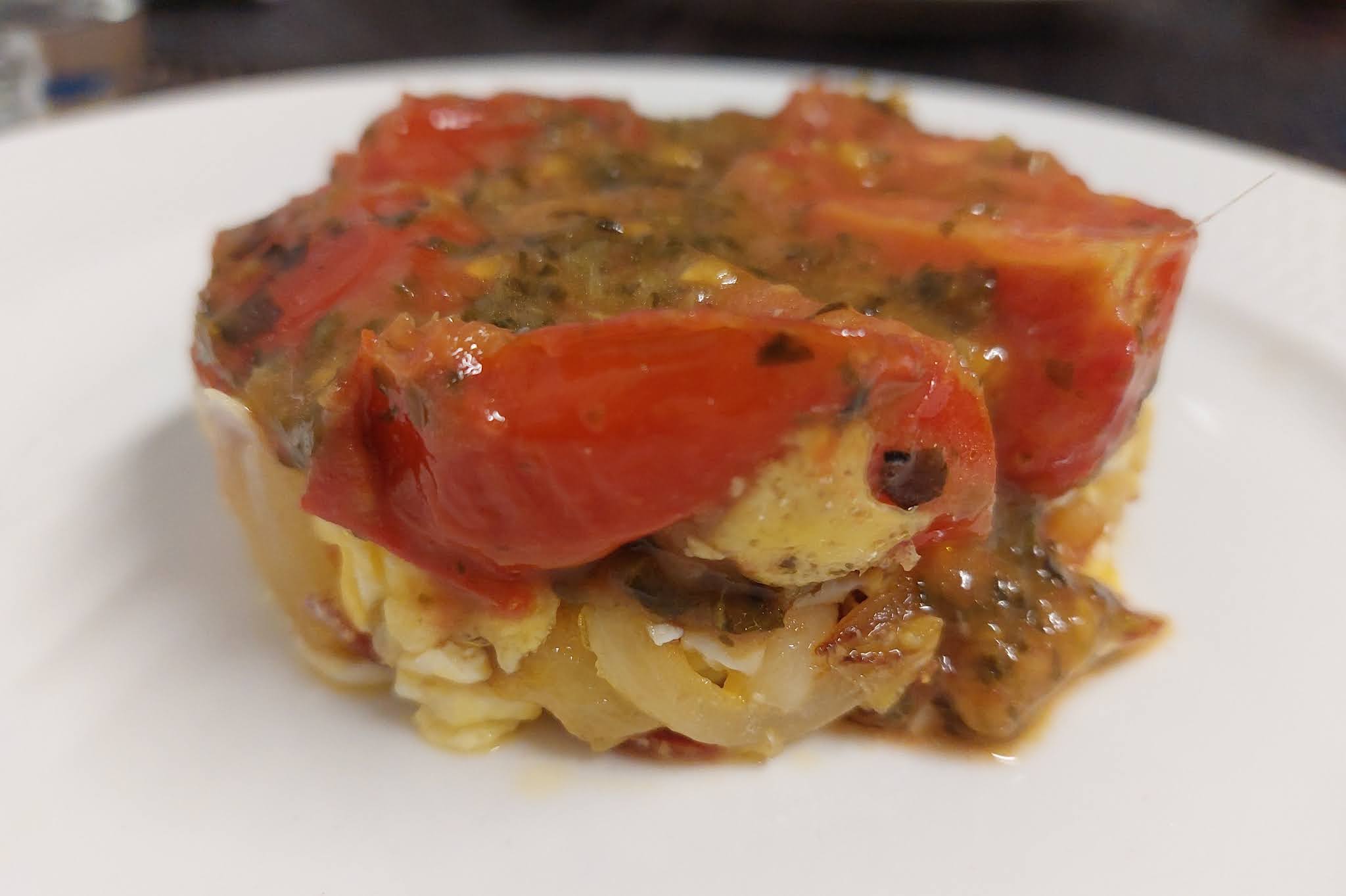 LA CUCHARA CURIOSA TIMBAL DE HUEVOS REVUELTOS CON JAMÓNCEBOLLA Y