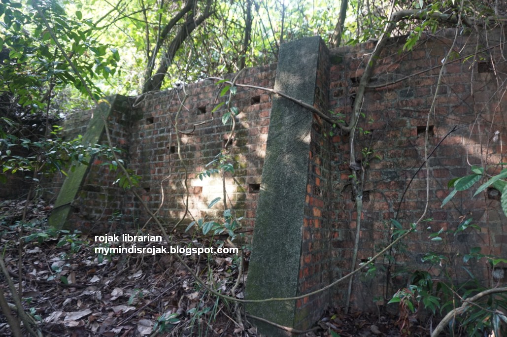 A Japanese Memorial Tomb (near Mount Faber)