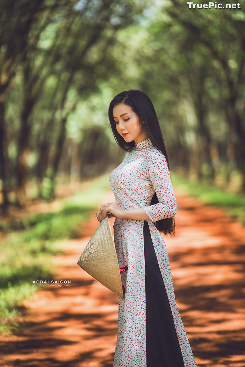 Image The Beauty of Vietnamese Girls with Traditional Dress (Ao Dai) #5 - TruePic.net - Picture-61