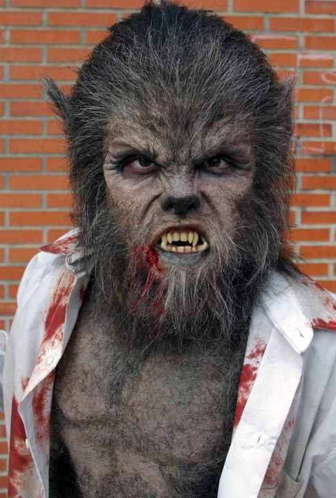 Amazingly realistic human face masks – vuing.com Ideas para un maquillaje de hombre lobo | Trato o truco