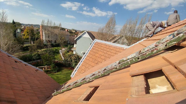 Maintenance on a high pitch tile roof