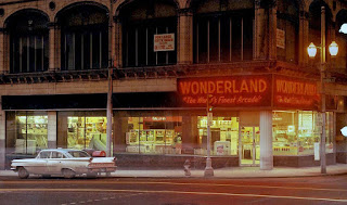Wonderland Arcade, típico salón recreativo de los 60 Wonderland Arcade, típico salón recreativo de los 60