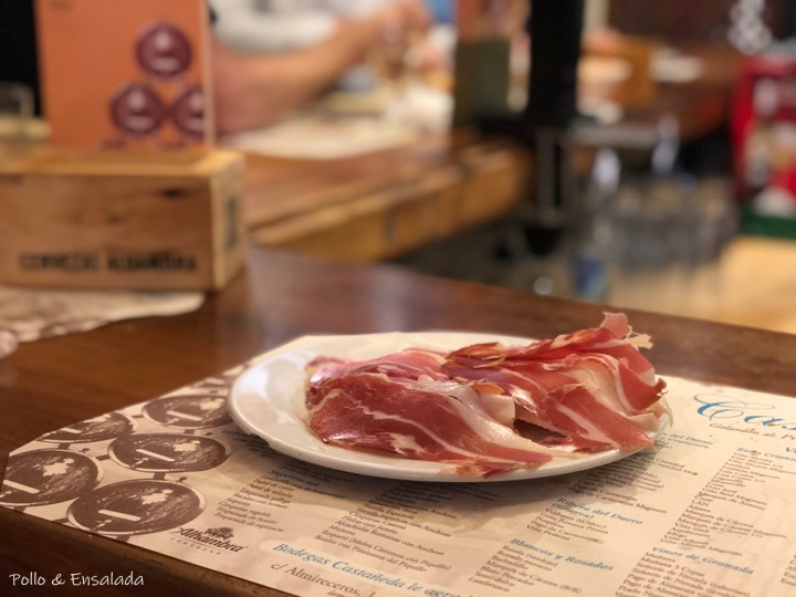 Bodegas Castañeda, la taberna clásica más clásica de Granada