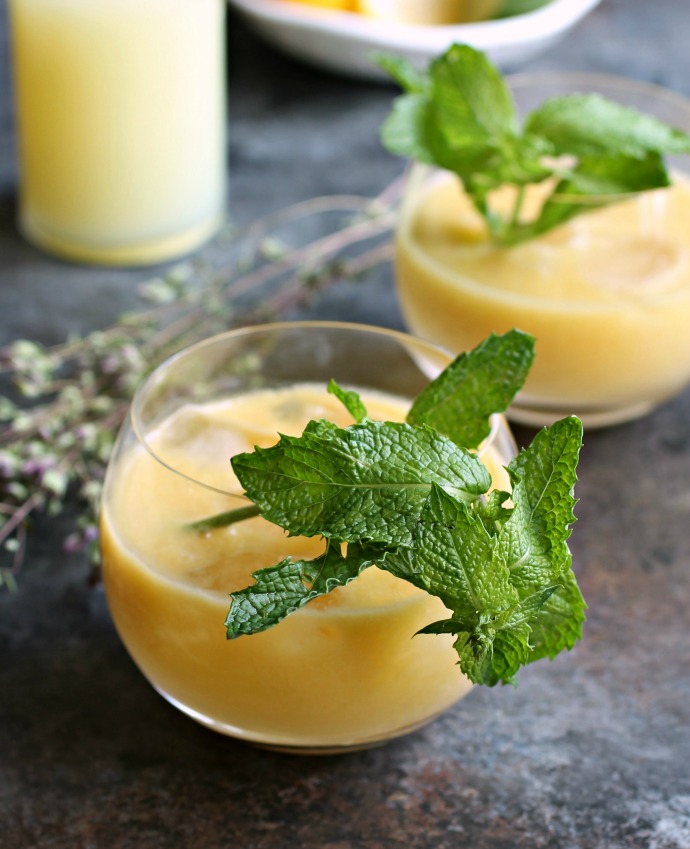 Hungry Couple Mango Lemonade Vodka Fizz