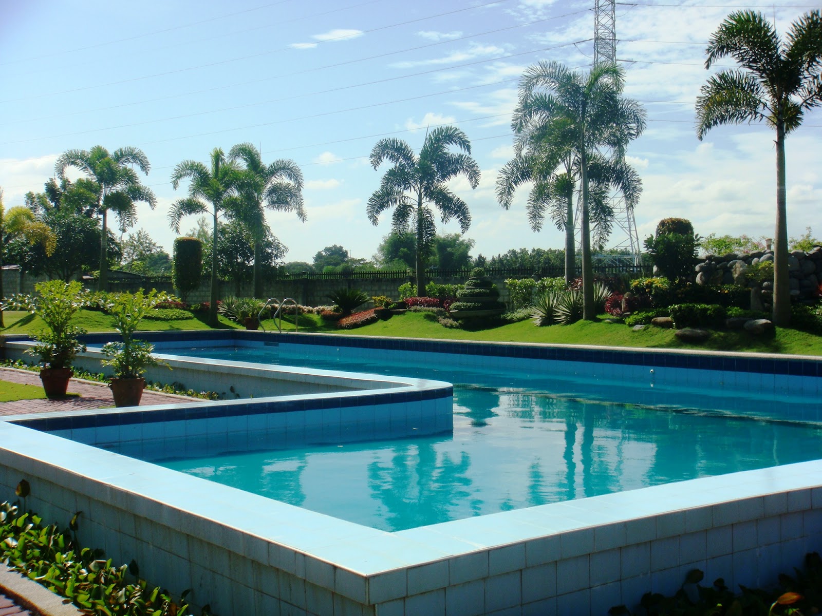 Our story in the Philippines: Pics of our beautiful pools in the
