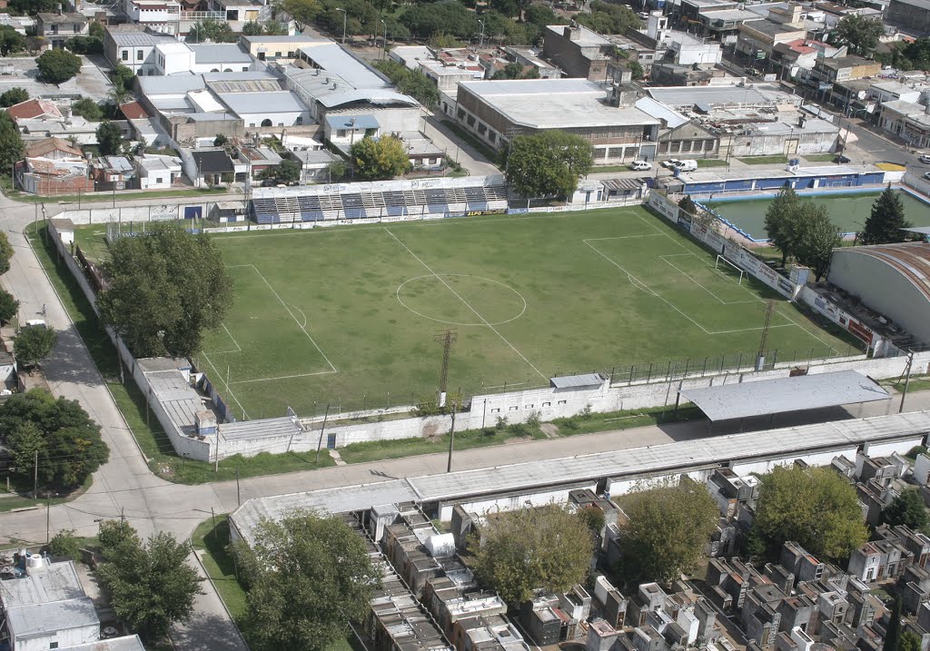 ESTÁ ENTONADO La - Club Atlético Ferrocarril Midland