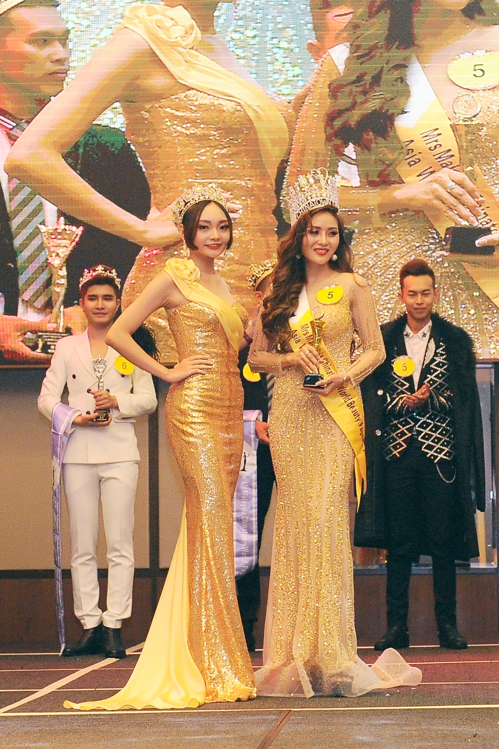  Miss, Mrs & Mr Malaysia Chinatown World Beauty Pageant 2019 rực rỡ sắc màu đêm chung kết tại Malaysia