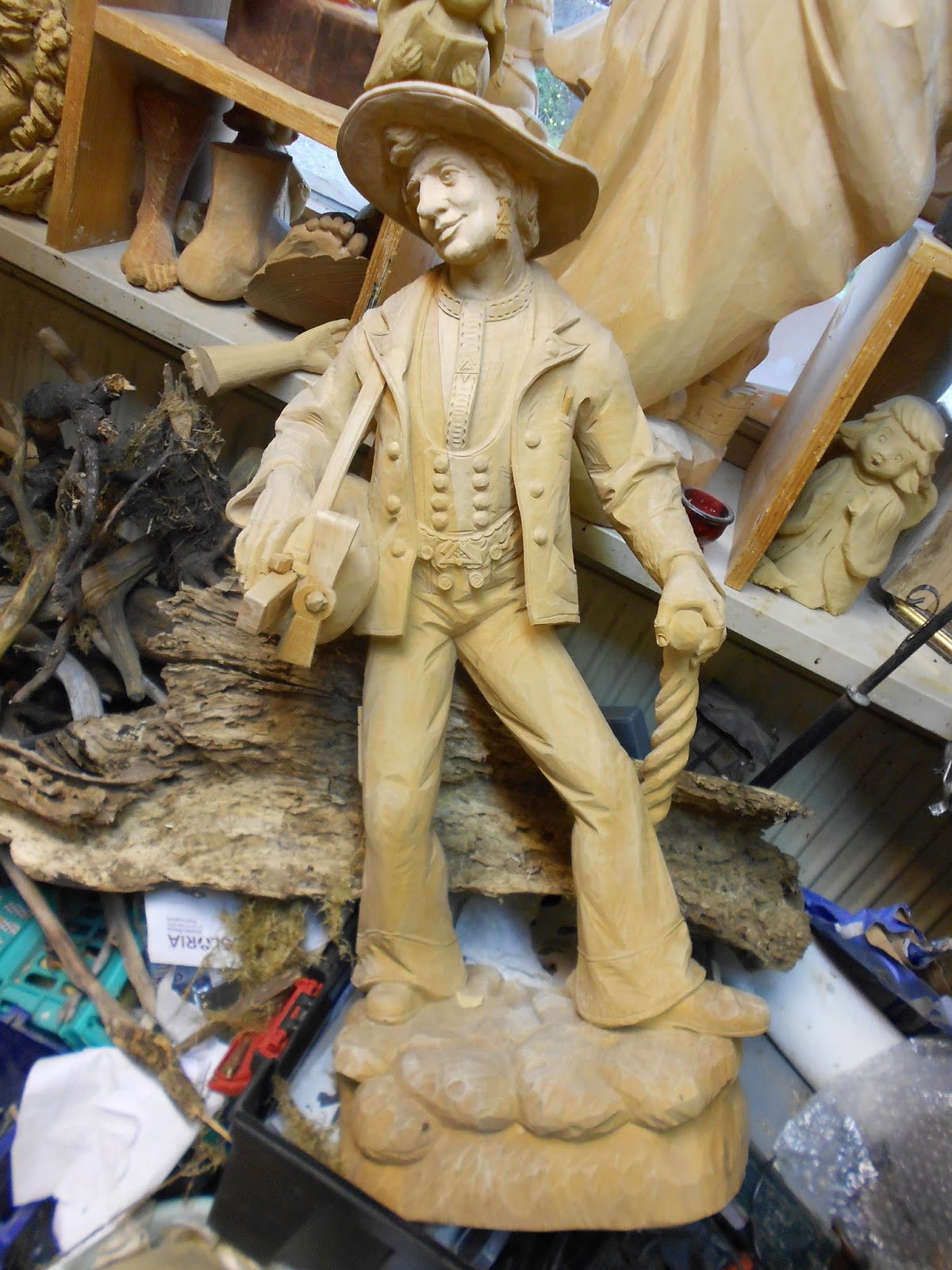 The woodcarving tradition of the Ammergauer Alps visiting Oberammergau and HansJoachim