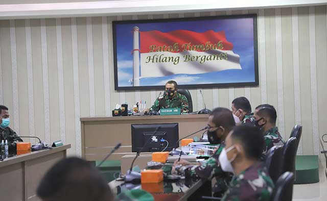 Kasdam I Bukit Barisan Brigjen TNI Didied Pramudito memberikan penjelasan