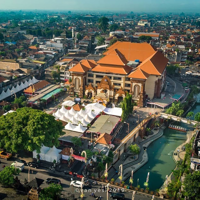 Aliran sungai Tukad Badung