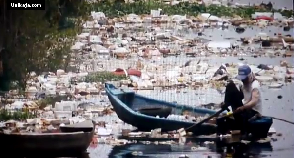 image 2 Video Kisah Nyata Tukang Sampah di Indonesia, Menjadi Perhatian Masyarakat Dunia [Miris & Prihatin]