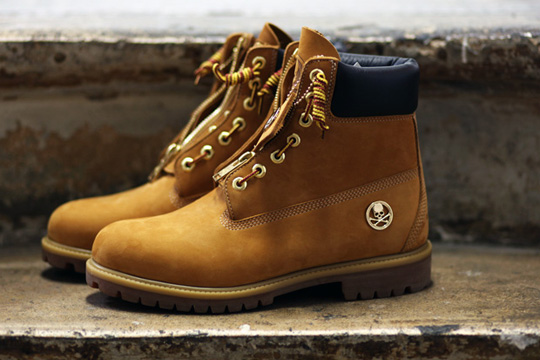 timberland boots with metal logo