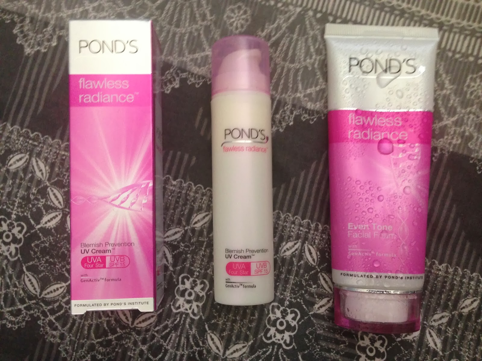 ponds flawless radiance even tone facial foam