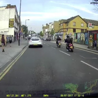 Shocking Moment Gang Rob Porsche Driver In Broad Daylight At Lewisham, London