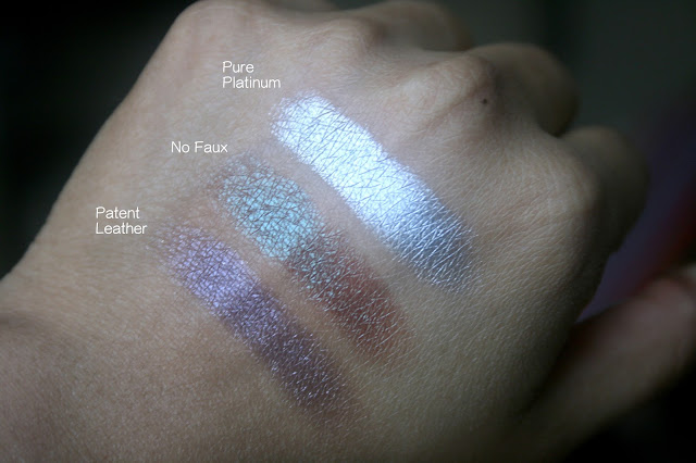 BUXOM Eyeshadow Bar Patent Leather, No Faux, Pure Platinum, Cool Caviar, Glitter Factor, Bold Bling Swatch