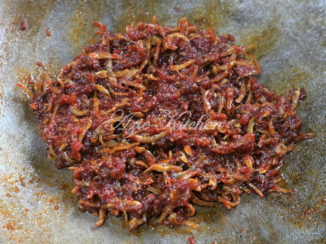 Sambal Ikan Bilis kering Yang Sedap 