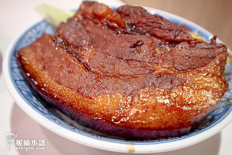 【華西街夜市美食】小王煮瓜。必比登!網評盛讚『黑金滷肉飯』 【華西街夜市美食】小王煮瓜。必比登!網評盛讚『黑金滷肉飯』