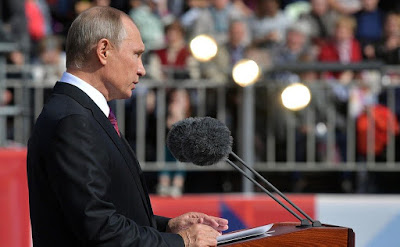 Vladimir Putin at the Gala concert marking the 870th anniversary of Moscow. Vladimir Putin at the Gala concert marking the 870th anniversary of Moscow.