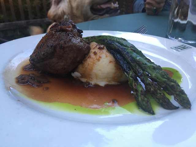 Dining at Log Haven's the Dogs Days of Summer Dining at Log Haven's the Dogs Days of Summer