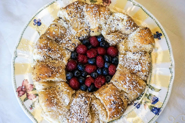 Stuffed French Toast Ring