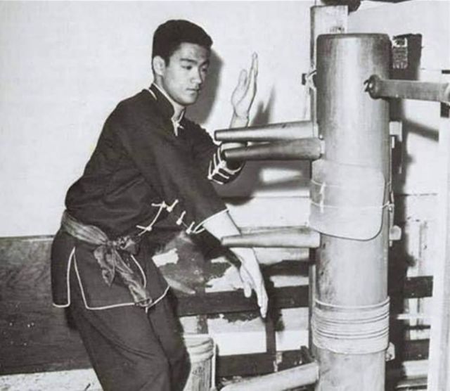 young bruce lee photographs