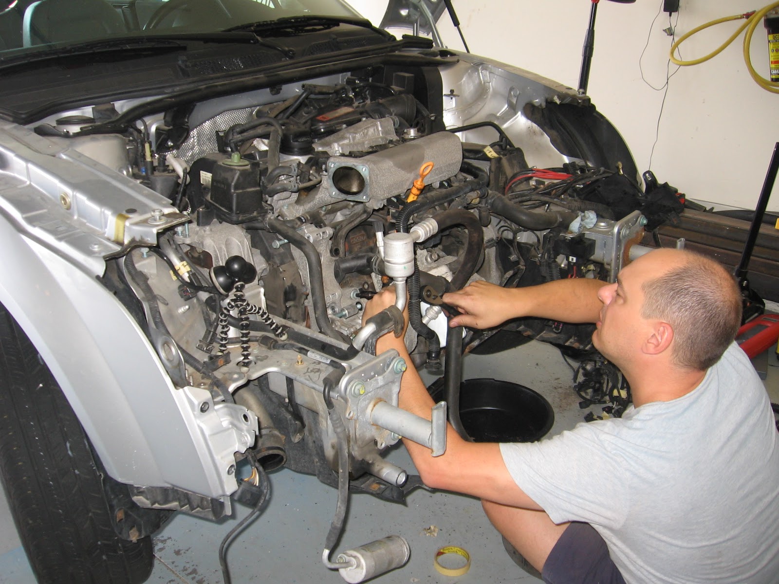 Electric Audi TT Coupe: Getting the Engine Out