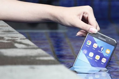 5 Smartphone Tahan Air Termurah Yang Cocok Untuk Kamu