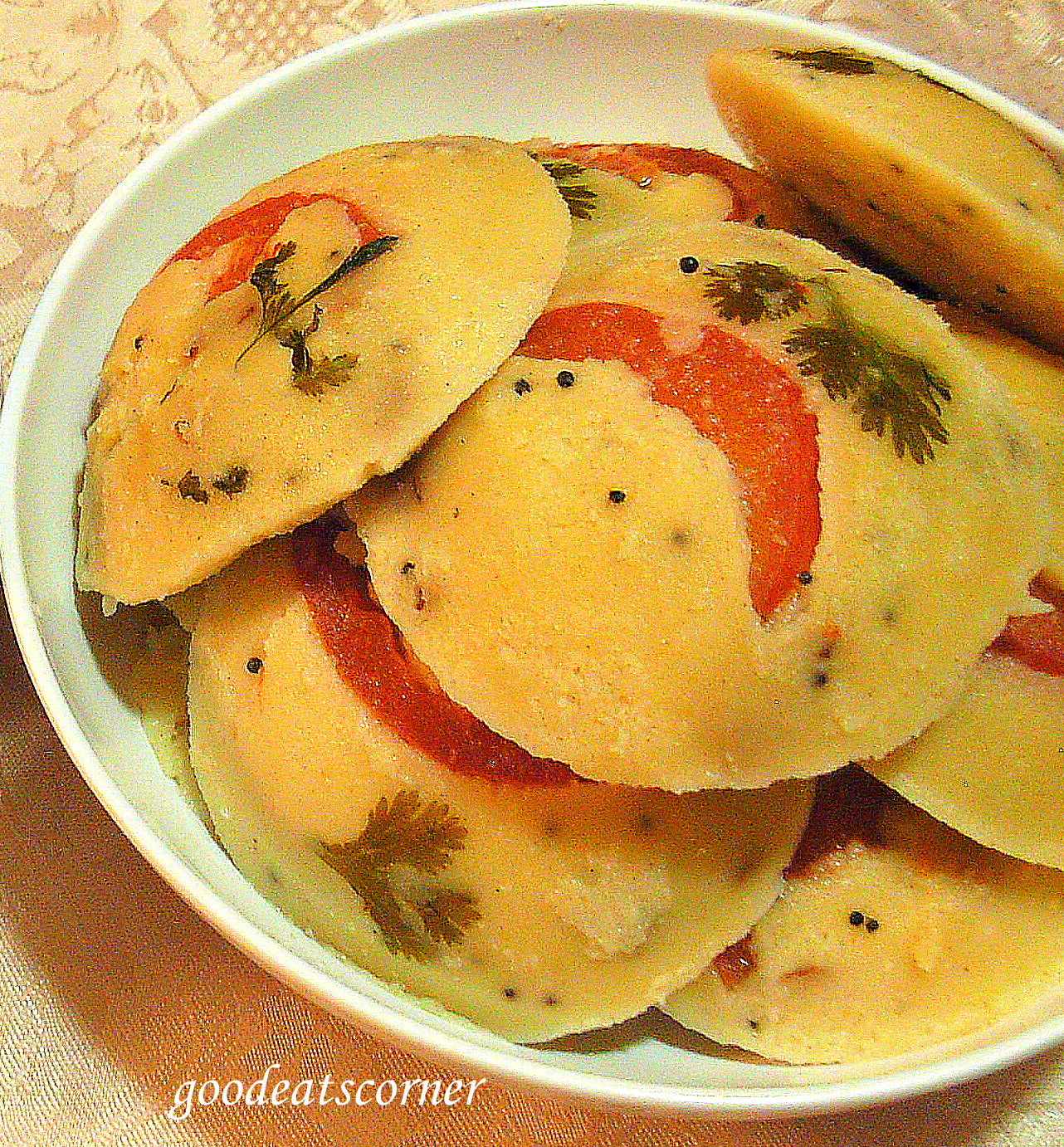 Rava/Semolina idli and tomato chutney sweet and spicy corner