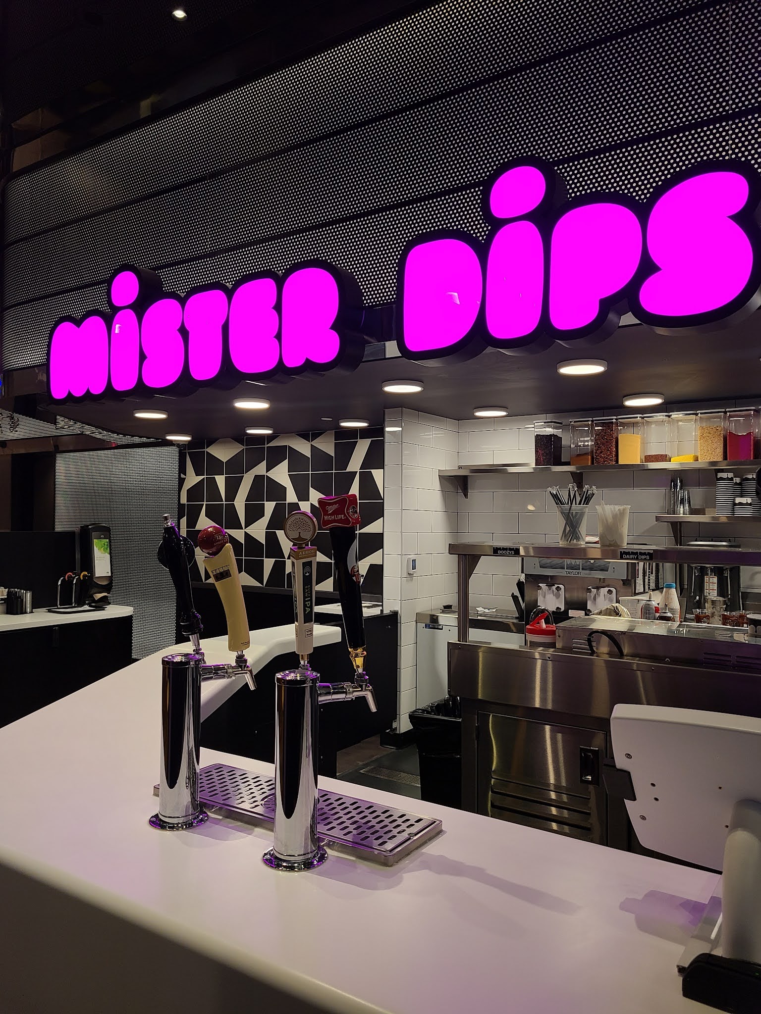 Hip In Detroit Eat Mr. Dips