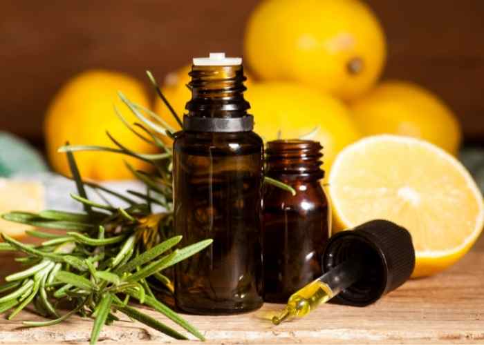 How to Make a Homemade Baking Soda Air Freshener With Essential Oils