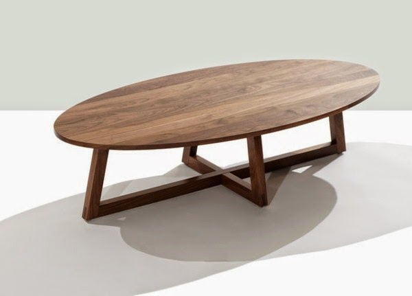 Oval table: a very inspiring piece of furniture!