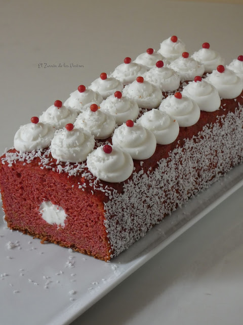 Cake Tubo Red Velvet Coco
