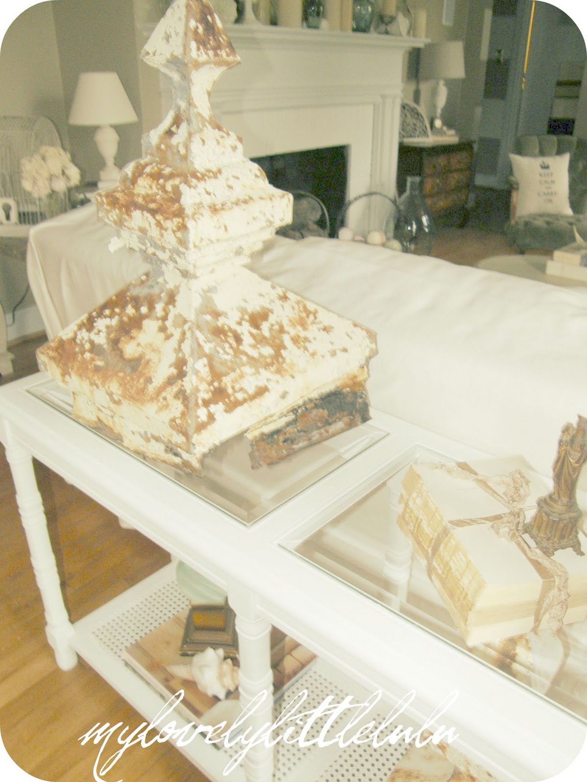 my lovely little lulu sofa table redo...