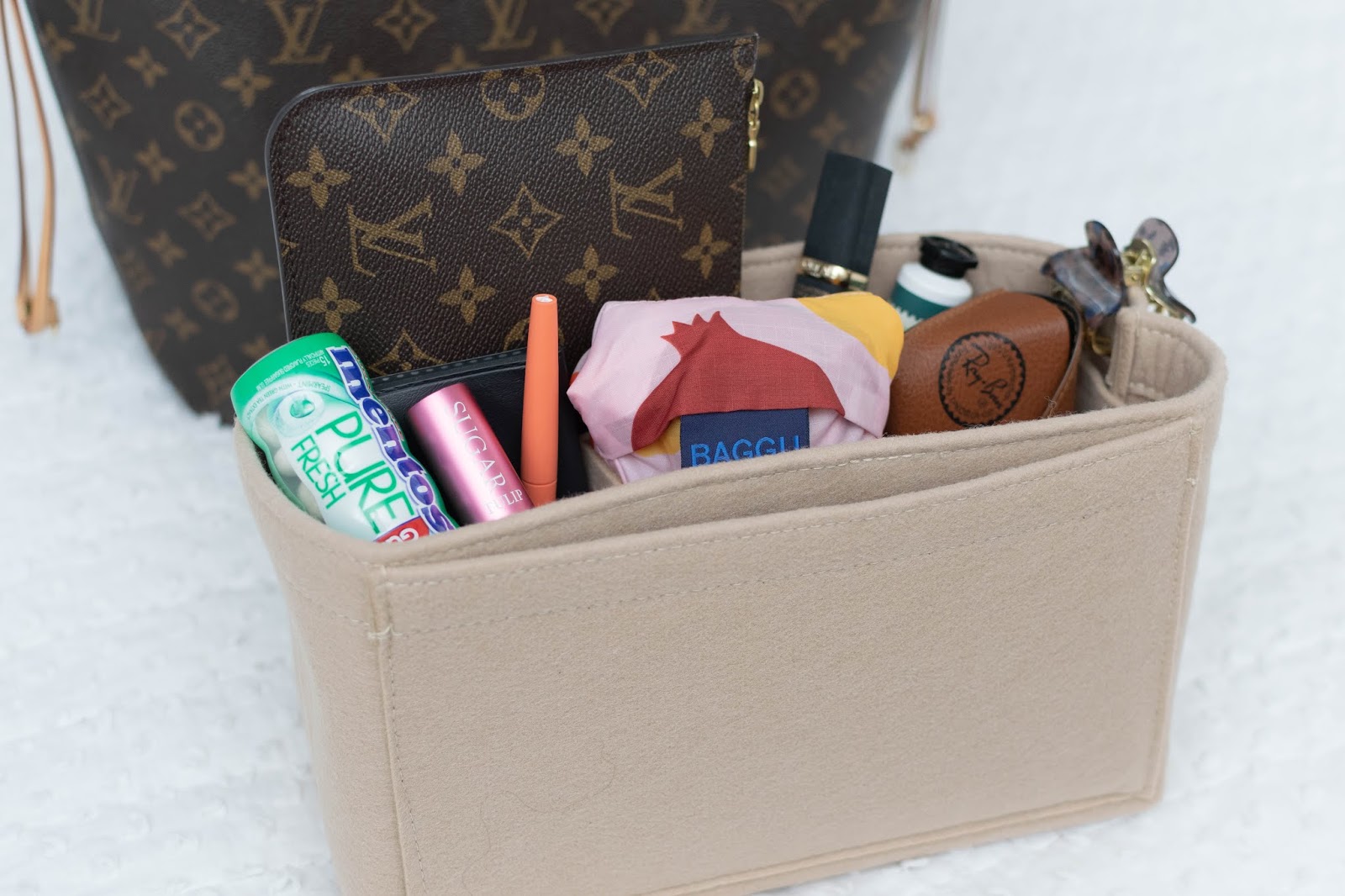 WHAT'S INSIDE MY WORK BAG  LOUIS VUITTON NEVERFULL MM 
