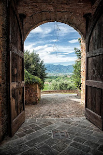 https://500px.com/photo/25965199/Montecarlo--Tuscany-by-Ray-Gruchy/
