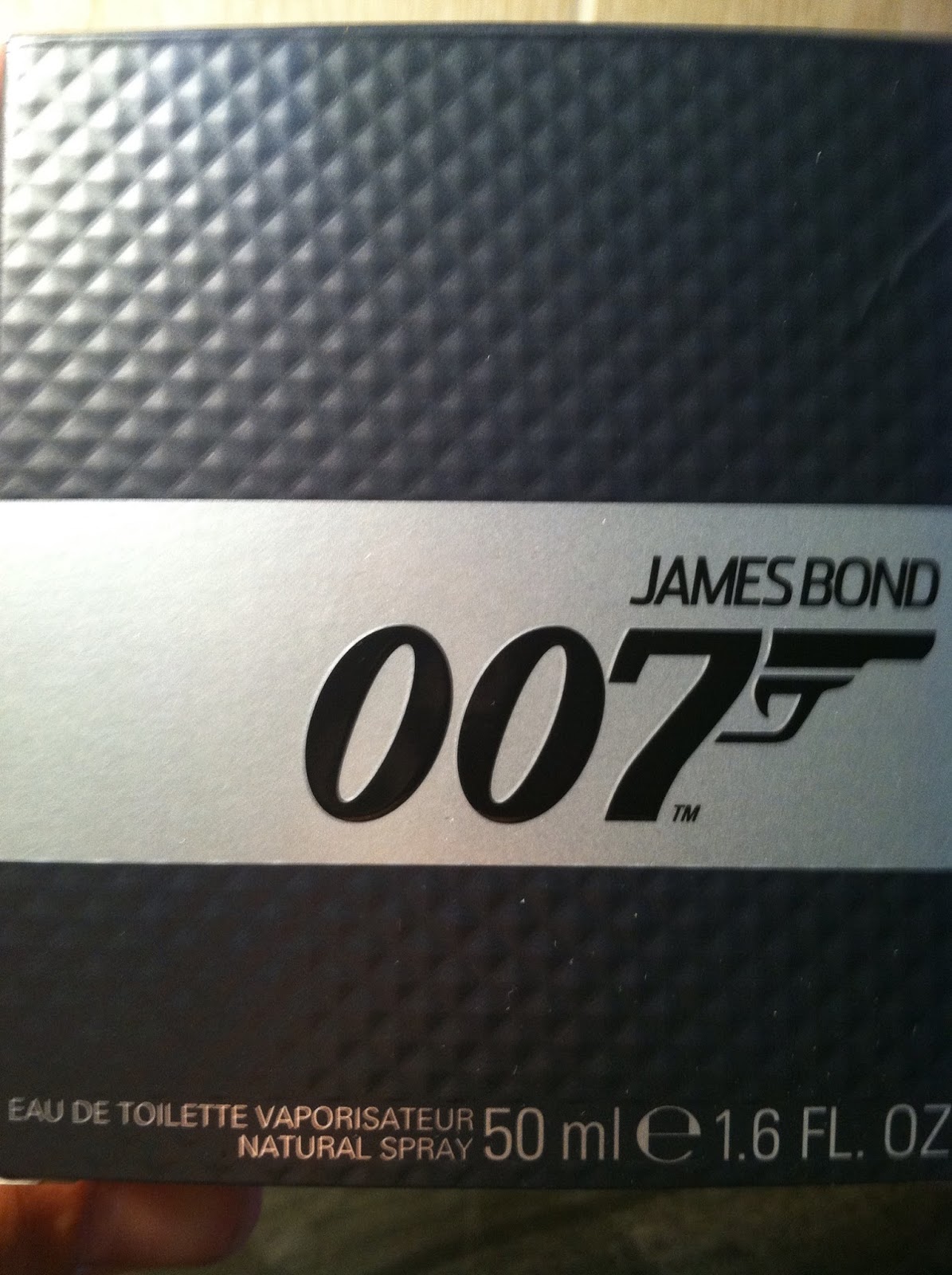 THE WORLD OF BOND World Of Bond Product Review 007 Signature
